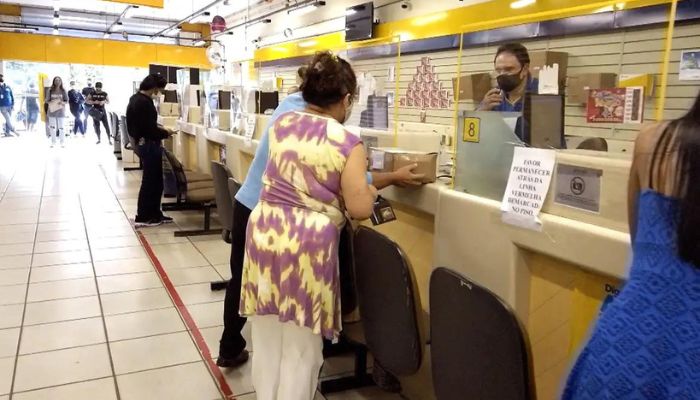 Trabalhadores dos Correios avaliam greve na semana da Black Friday